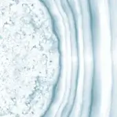 Salt crystals and rippled blue-green glass texture, showcasing crystalline white salt alongside smooth, translucent Marmoreflex 0031 Agata Azzurra glass.