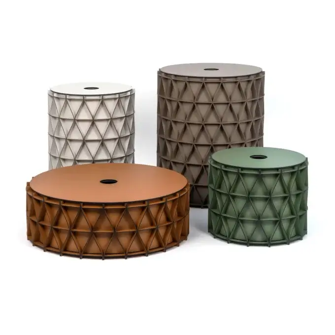 Pinetti arena baskets, layered wood, geometric pattern; beige, brown, orange, green colors, cylindrical shape, matte finish, studio lighting.