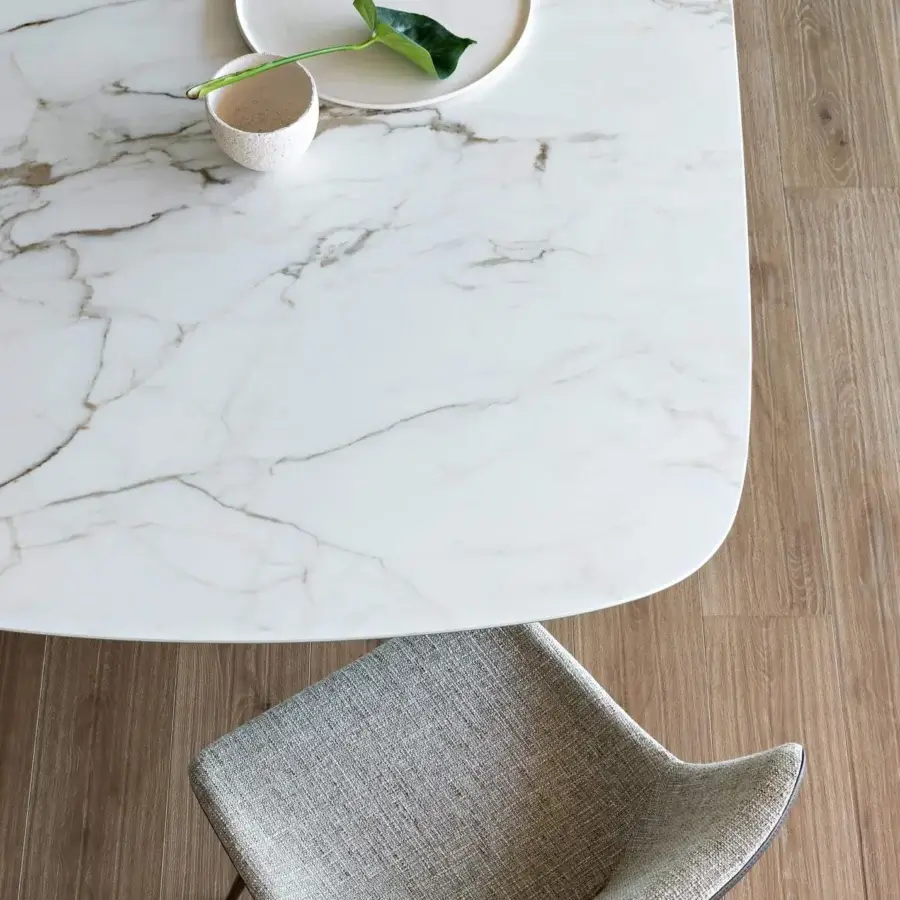 Superior Bonaldo AX table with shaped ceramic top in white marble-like finish and criss-crossed metal base