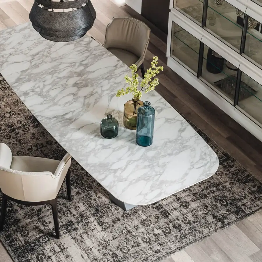 Superior Cattelan Italia Eliot Keramik table with a Marmi Supreme ceramic top and dark embossed lacquered steel base