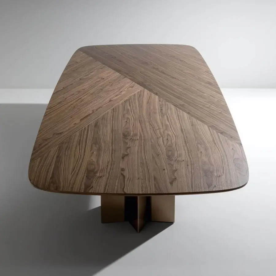 Superior Bonaldo Geometric 400 table with a Canaletto Walnut veneered top and star shaped painted aluminum bases
