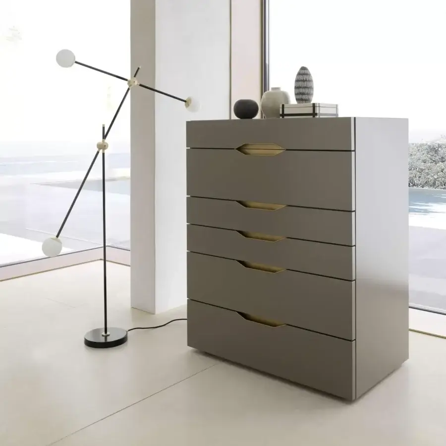 Superior Presotto Sigma dresser with angular silhouette, golden recessed handles and glossy gray lacquer finish