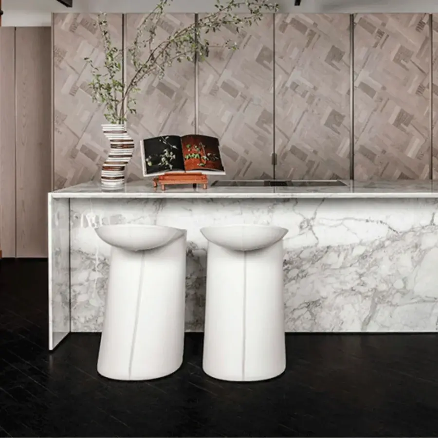 Exceptional Giorgetti Skirt stool in white leather crafted with an ash wood base and metal inserts
