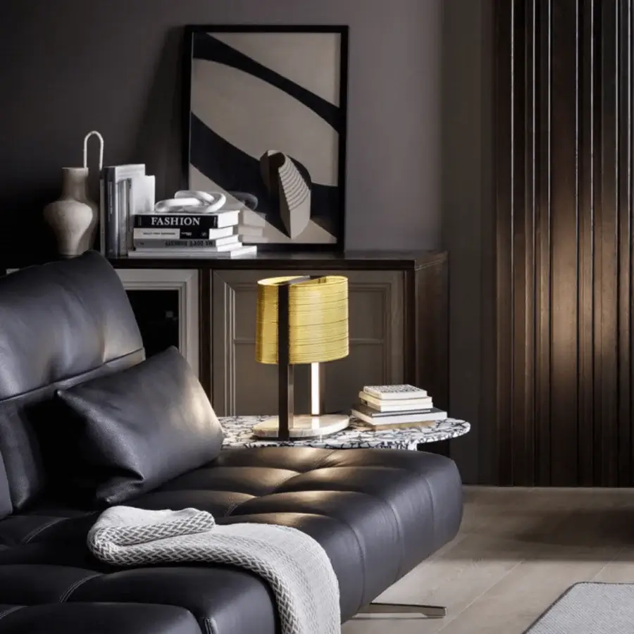 Exceptional Masiero Ebe table lamp with golden woven brass wire mesh shade and speckled Onyx stone base in dark finish