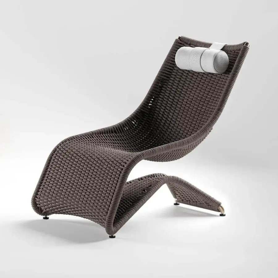 Superior Rugiano Playa lounger with curved bronze metal frame hand-braided in grey rope creating a textured matte finish