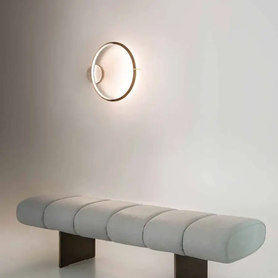 Distinguished Rugiano Snake bench with a light gray segmented seat upholstered in luxurious textiles and sleek dark wooden legs