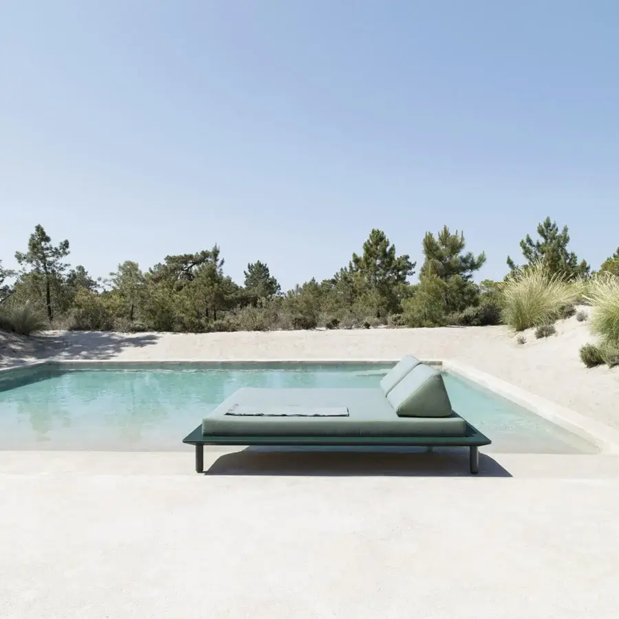 Superior Varaschin Sunmoon lounger with aluminum frame supporting cushions in a uniform green hue and powder-coated finish