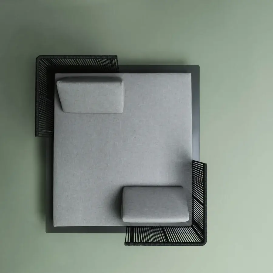 Distinguished Varaschin Sunmoon lounger with a dark powder-coated aluminium structure and grey textile cushions woven backrest