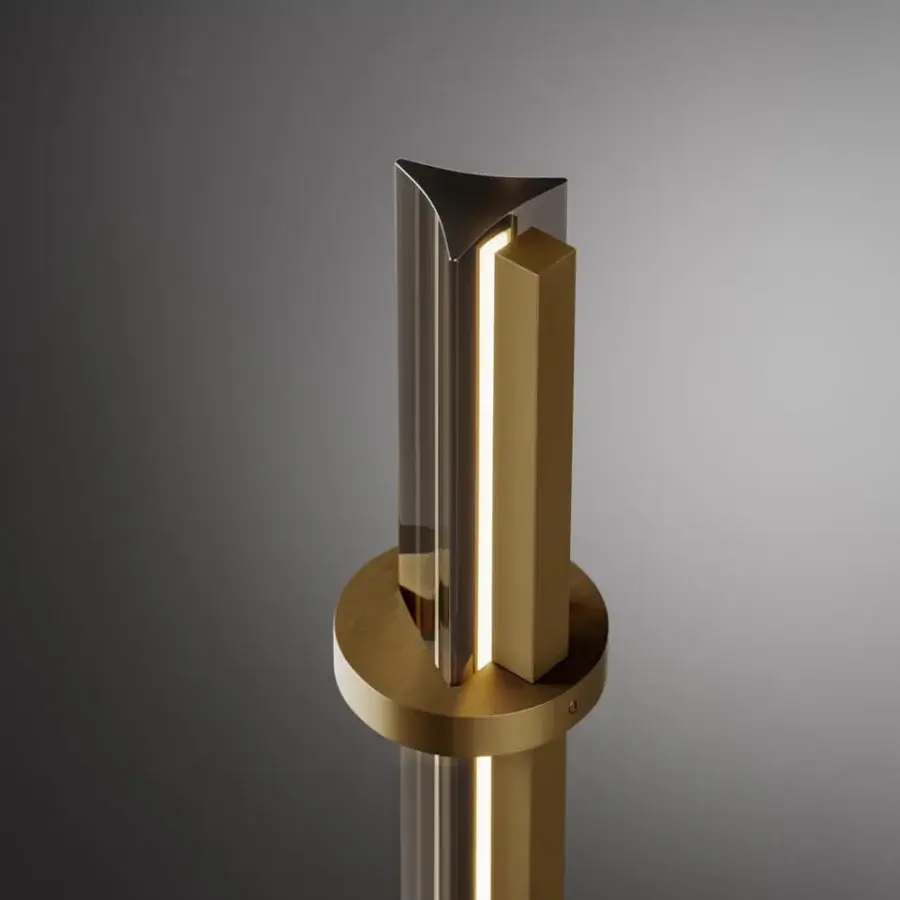 Distinguished VENICEM Optical Floor Lamp with burnished brass structure and Murano glass trihedron crafted in Italy