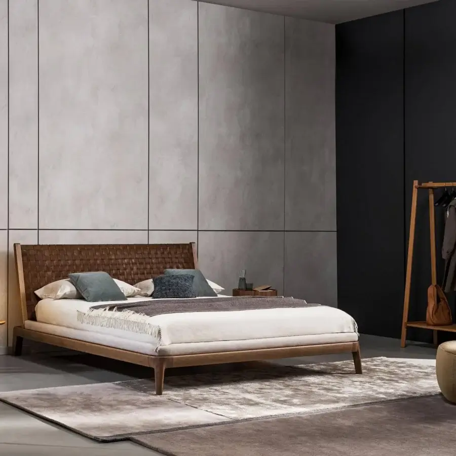 Superior Bonaldo Honeymoon bed with woven full-grain leather headboard and medium brown solid wood frame construction