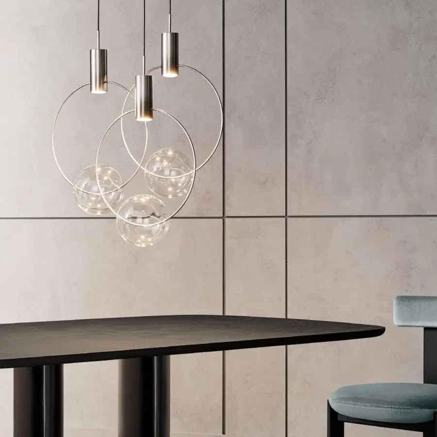 Superior Bonaldo Keshi suspension lamp with transparent blown glass spheres and delicate gold-toned metal rings crafted in Italy