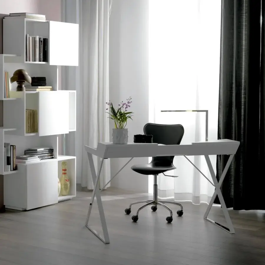 Elegant Cattelan Italia Qwerty desk with geometric silhouette and lacquered white embossed MDF top built with X-shaped metal legs