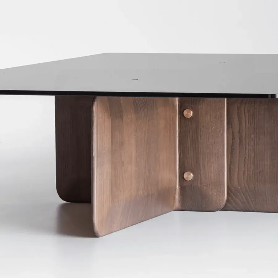 Superior Potocco Shape coffee table with rectangular glass top and geometric medium-dark ash wood base with brass joints