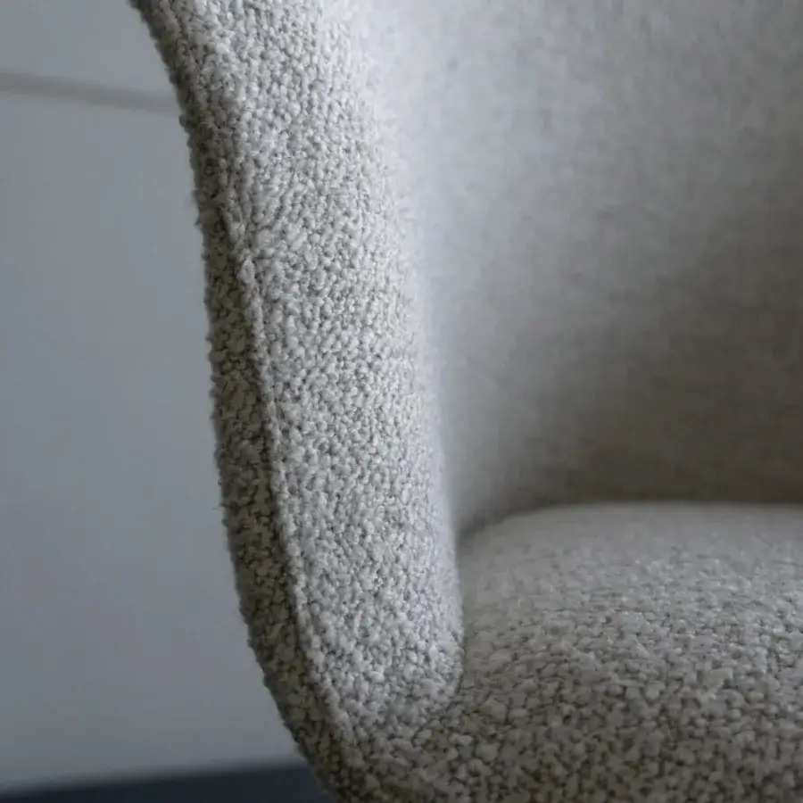Superior Sovet Italia Dama chair with light gray textured upholstery and lacquered metal structure crafted in Italy