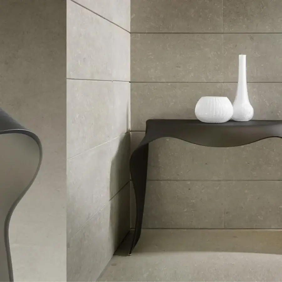 Superior Reflex Foulard console with fluid curved form crafted from extra-clear glass in a dark gray matte finish