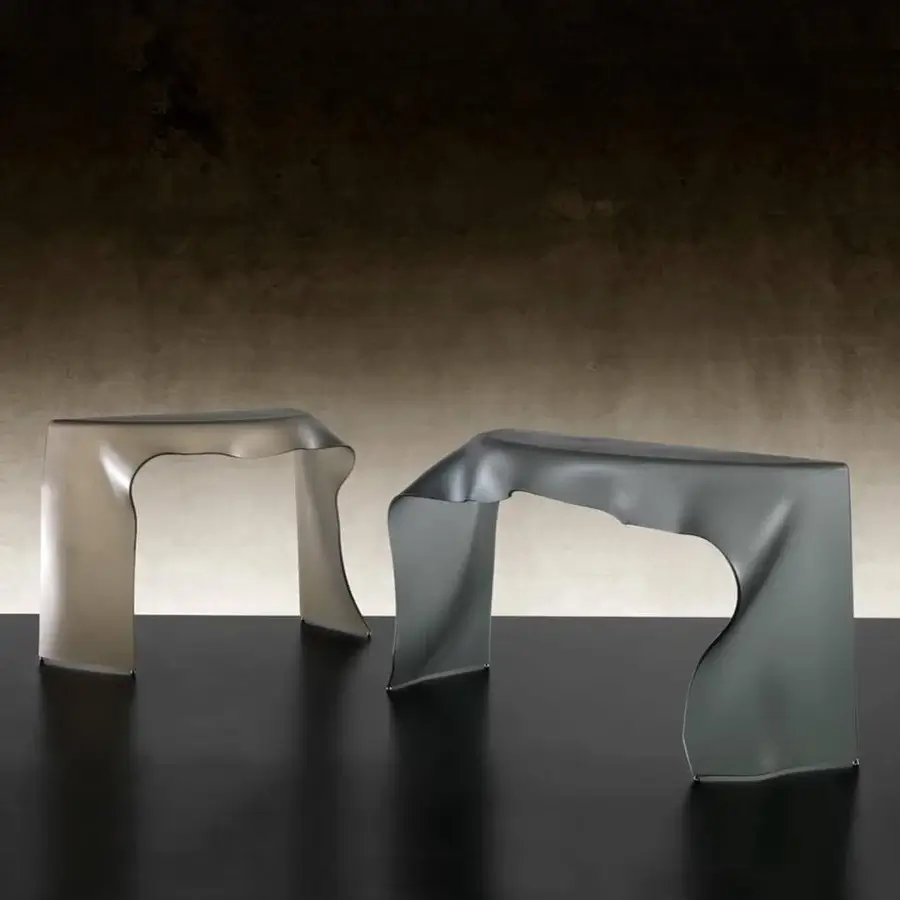 Elegant Reflex Foulard console crafted from extra-clear curved glass with a light beige draped fabric aesthetic and etched finish