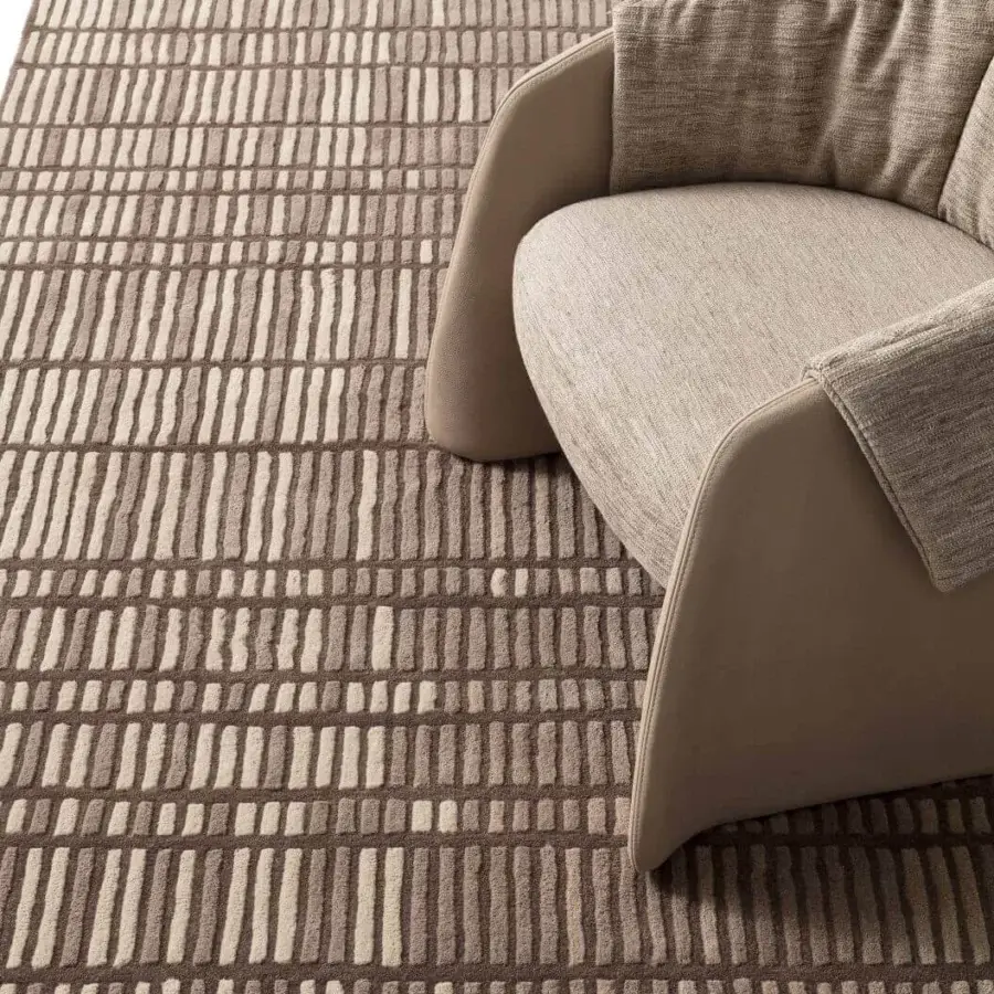 Distinctive Ditre Italia Hertz rug with expertly processed wool displaying light and dark brown stripes for a three-dimensional effect