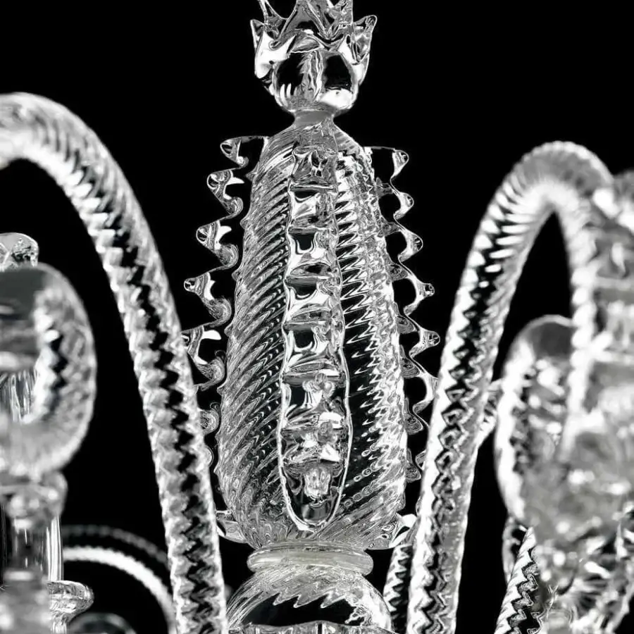 Superior Barovier&Toso Venezia 1295 chandelier built in transparent Murano glass with twisted elements and rostrato detailing