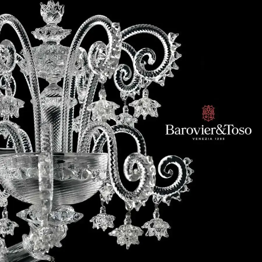 Heritage Barovier&Toso Venezia 1295 chandelier built in clear glossy Murano glass with spiraled arms and floral pendants