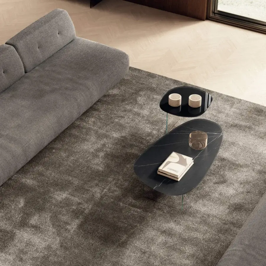 Lavish Lago Pulse rug crafted in Italy with hypoallergenic technical materials presenting a soft textured gray surface