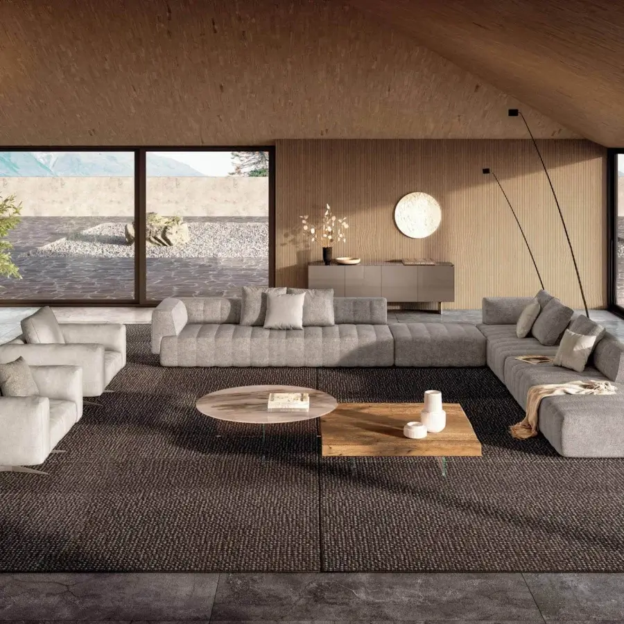Distinguished Lago Mozek rug crafted in Italy with iridescent oriental cosmopolitan style wool and fine sisal weave displaying a subtly textured surface