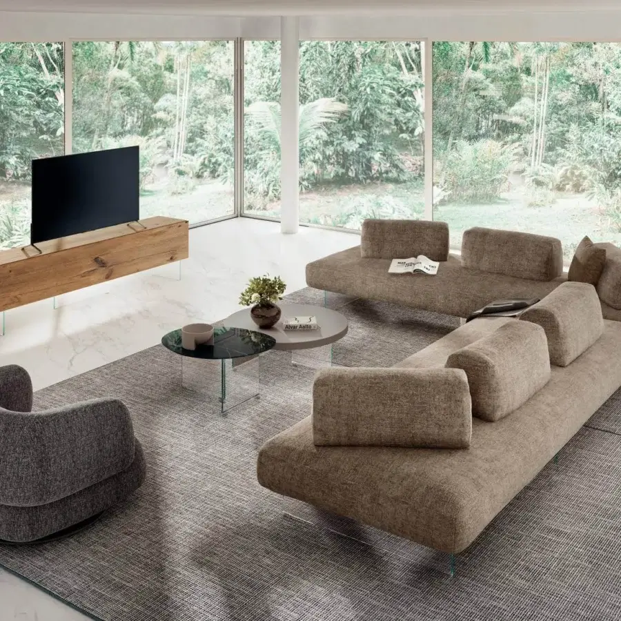 Elegant Lago Air coffee table with a glossy two-tiered surface and clear tempered glass legs crafted in Italy