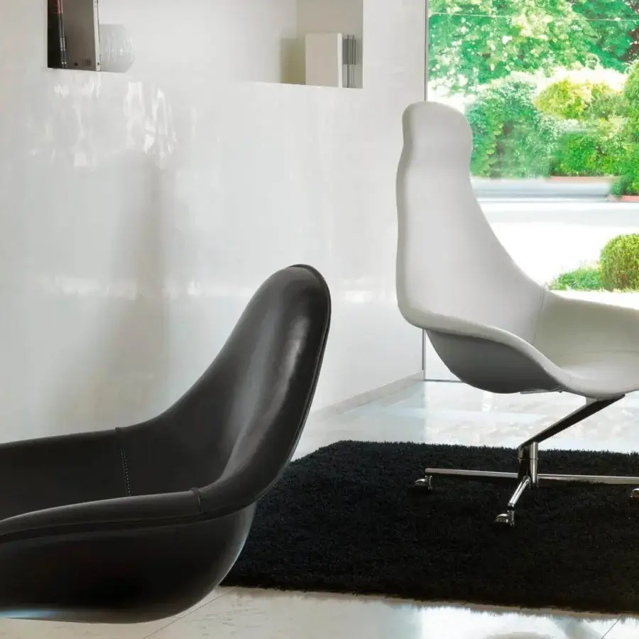 Superior Reflex Zenith chair with high back and smooth white synthetic leather cover built with a chrome base