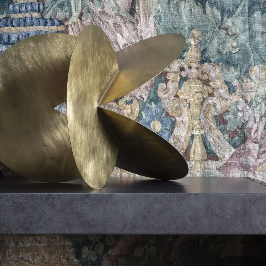 Superior OAK Ritornello console with dark gray finish and marble top complemented by brass sculpture