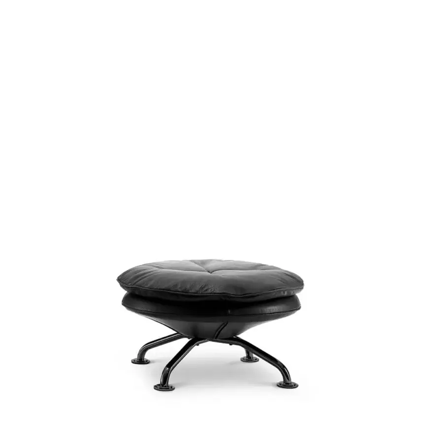 Sophisticated 4 Mariani Single lounge chair with rounded cushion form in smooth black leather and curved base