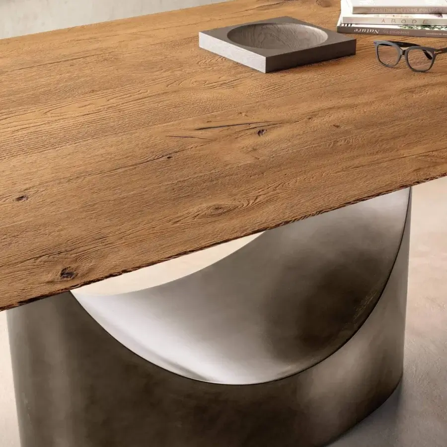 Superior Lago U Rectangular table with a light brown solid wood top and dark textured metal U-shaped base in matte and semi-glossy finishes