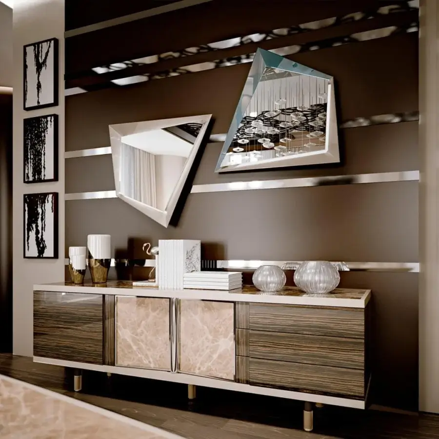 Superior Reflex Quartz mirror with an irregular polygon shape and extra clear mirrored glass frame