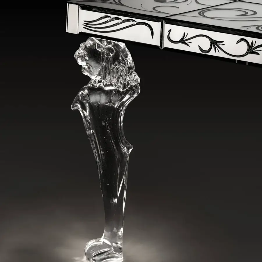 Distinguished Reflex San Marco table with extra-clear mirror glass tiles and a solid transparent Murano glass base shaped as a lion's head