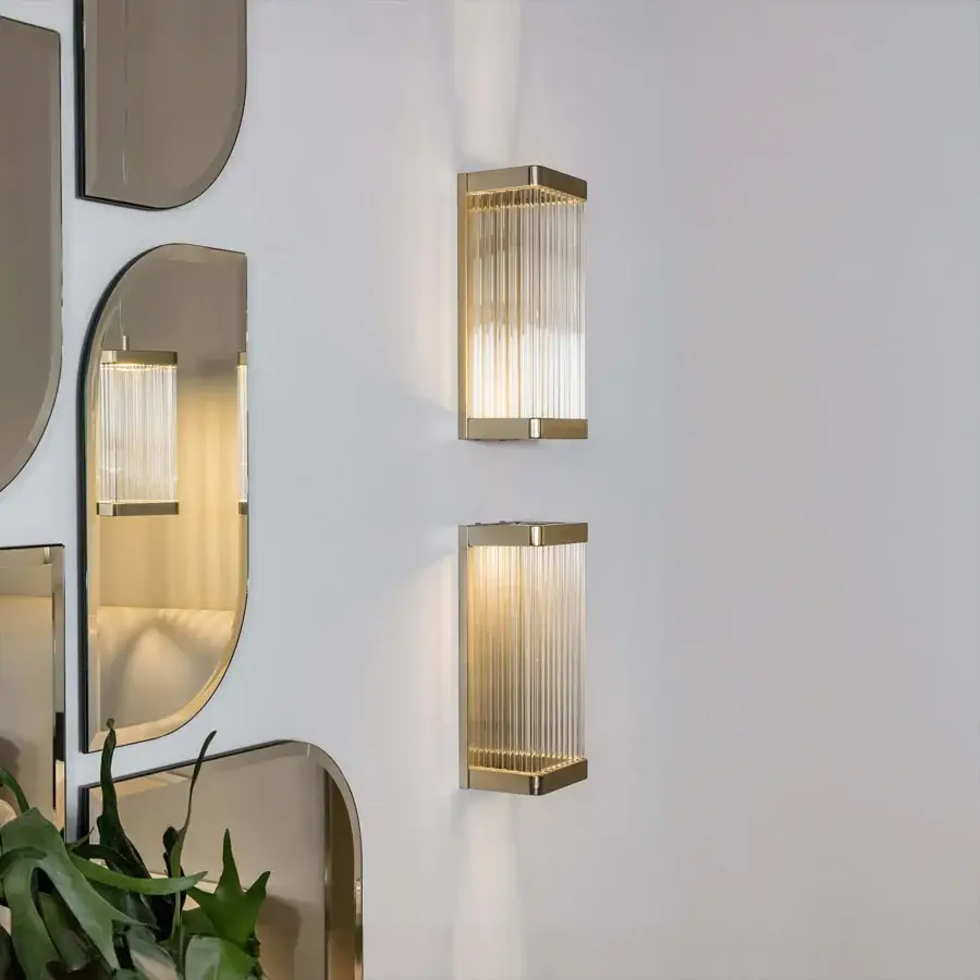 Superior Bizzotto Italia Ikat wall lamp with clear glass rods encased in a sleek frame with 24KT gold galvanization