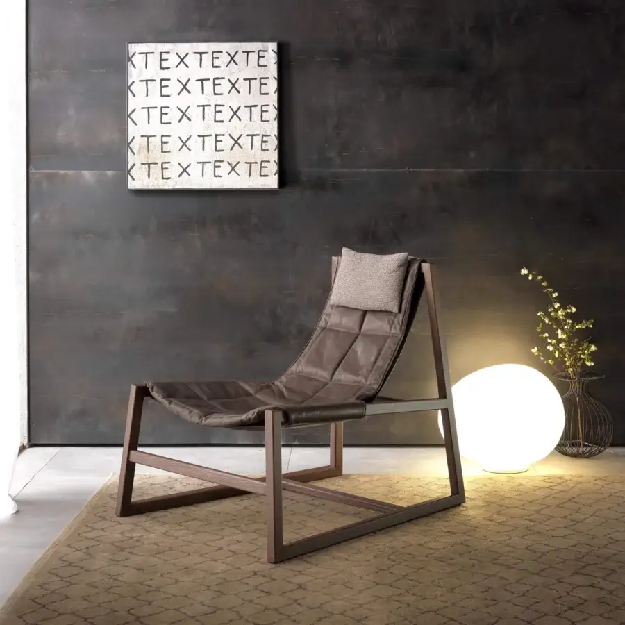 Superior Pacini & Cappellini relax lounge chair with quilted brown leather and dark brown solid wood frame