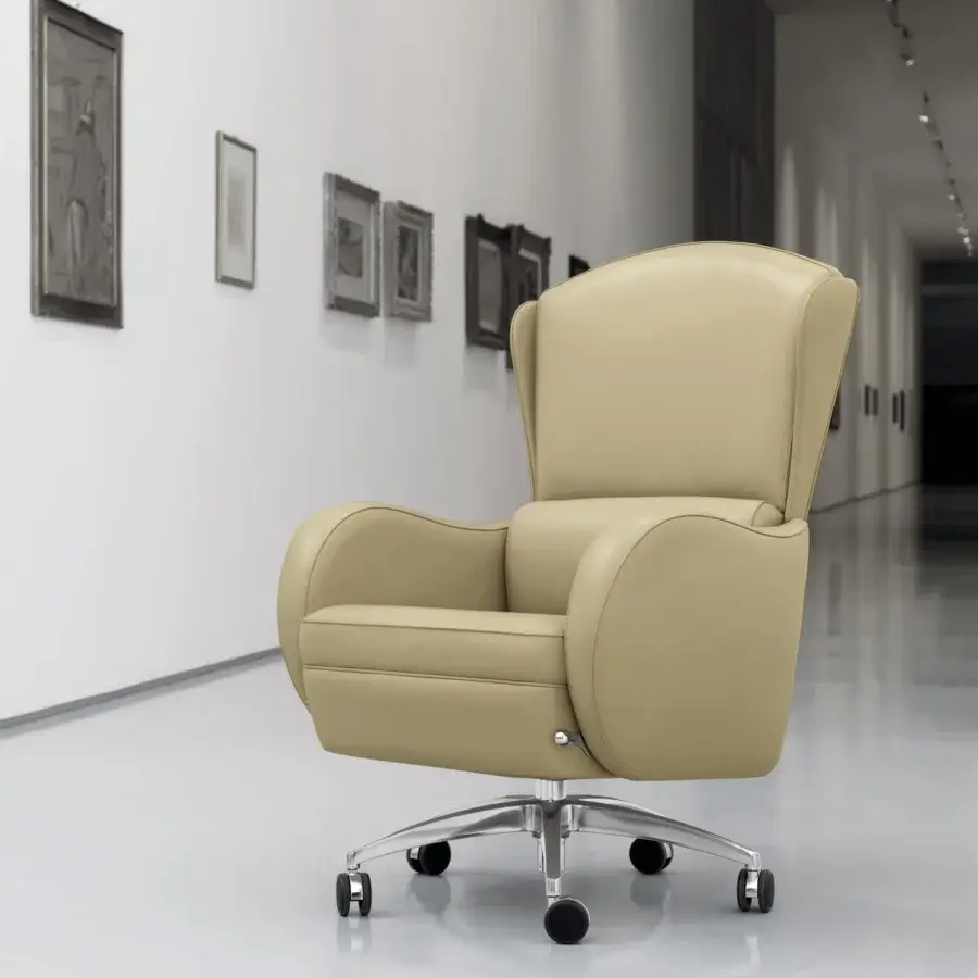 Superior Mascheroni I.E.D armchair upholstered in light beige natural ox leather with a polished five-spoke swivel base