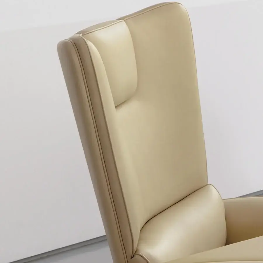 Superior Mascheroni Splendour armchair in light beige natural leather with a five-spoke metal base and gas height adjustment