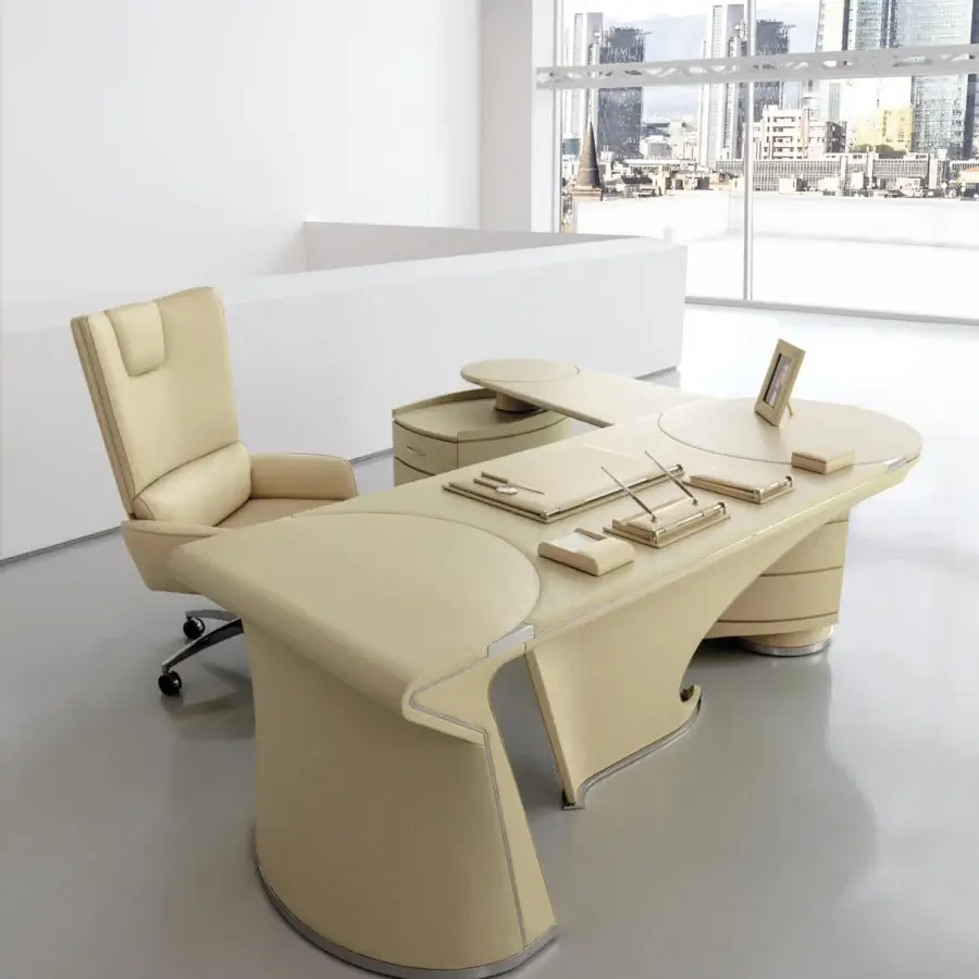 Superior Mascheroni Splendour armchair with light beige natural leather upholstery and curved birch wooden structure built with a metal base