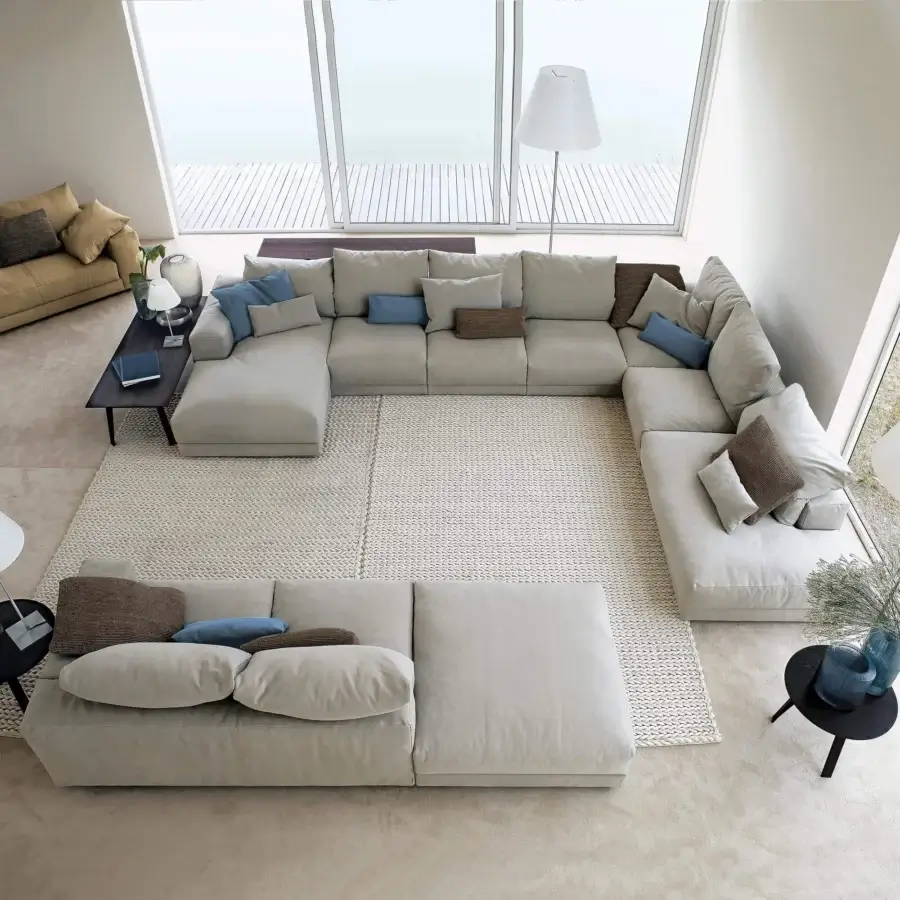 Exceptional Swan Italia Hills sectional with light beige removable fabric upholstery and powder-coated metal feet