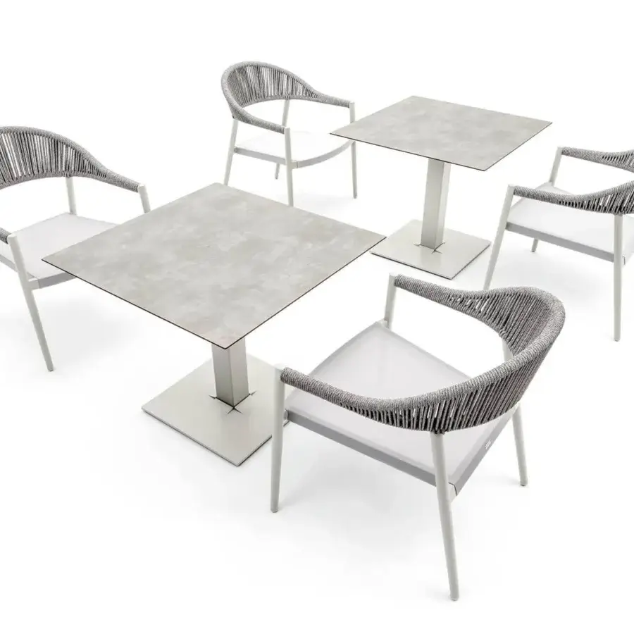 Distinguished Varaschin Clever armchair with a powder-coated aluminum frame and hand-woven Textilene backrest, crafted in Italy