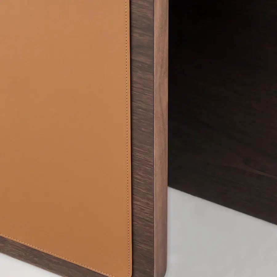 Exceptional Turri Echo table crafted in walnut wood partially covered in tan leather with stitched detailing