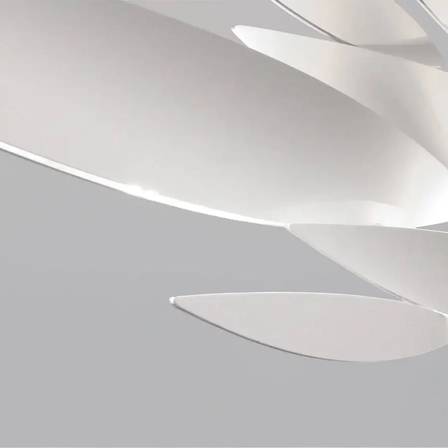 Elegant Terzani I Lucci Argentati suspension lamp with layered leaf-shaped components in white polished metal