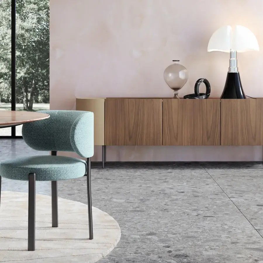 Elegant Turri Roma sideboard with walnut wood doors and rounded light beige leather sides, built with dark metal legs