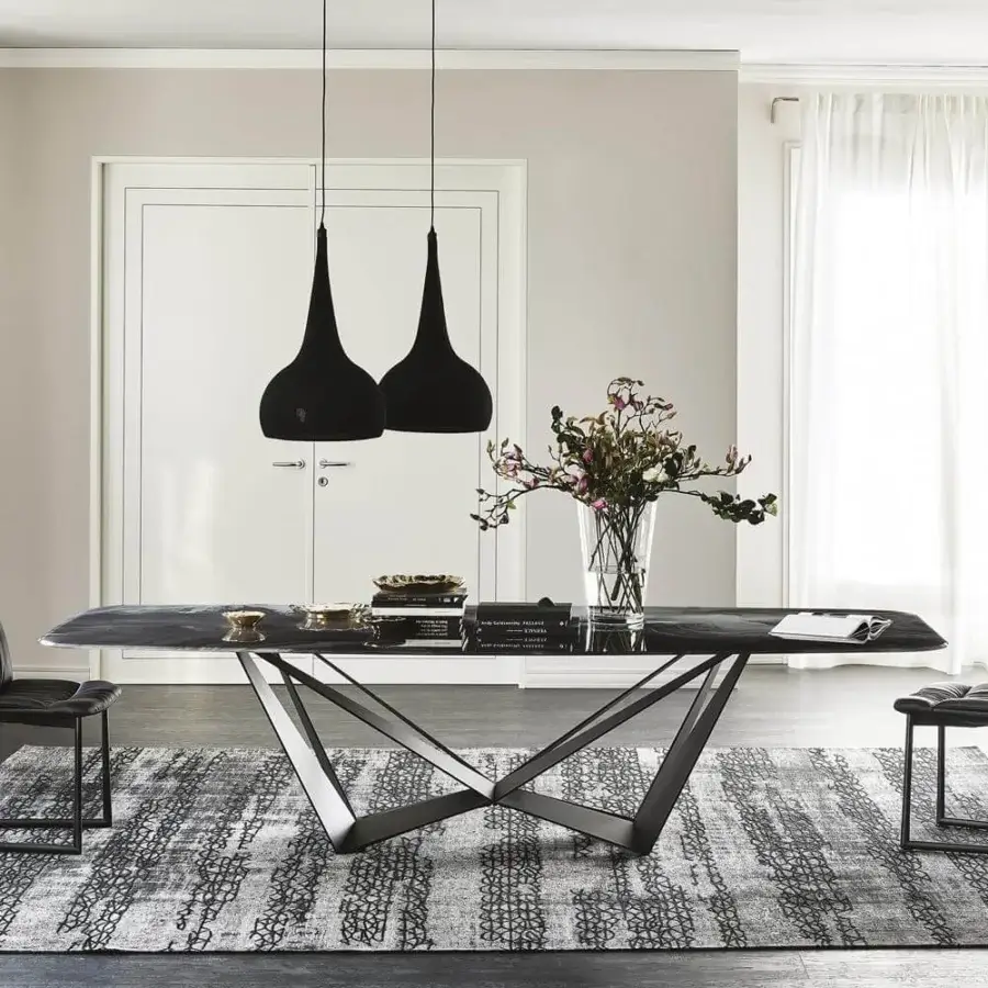 Lavish Cattelan Italia Mumbai rug crafted in cotton and chenille with relief, displaying alternating dark gray bands and lighter geometric shapes