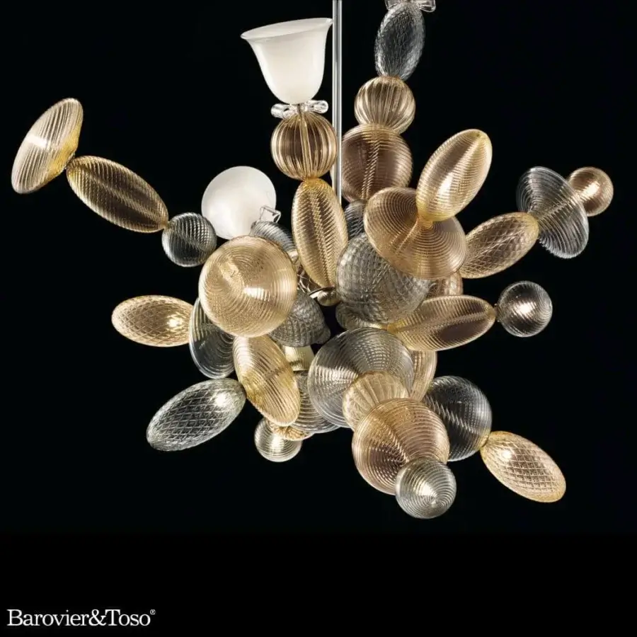 Distinguished Barovier&Toso Perseus suspension lamp with dazzling clear and gold-toned glass elements built around a chromed frame