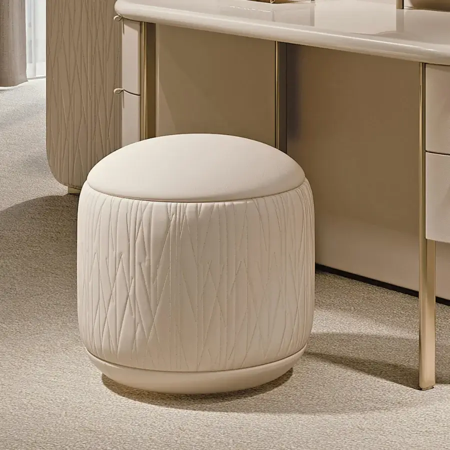 Distinguished Turri Roma ottoman with light beige textile upholstery and geometric stitched vertical lines crafted in Italy