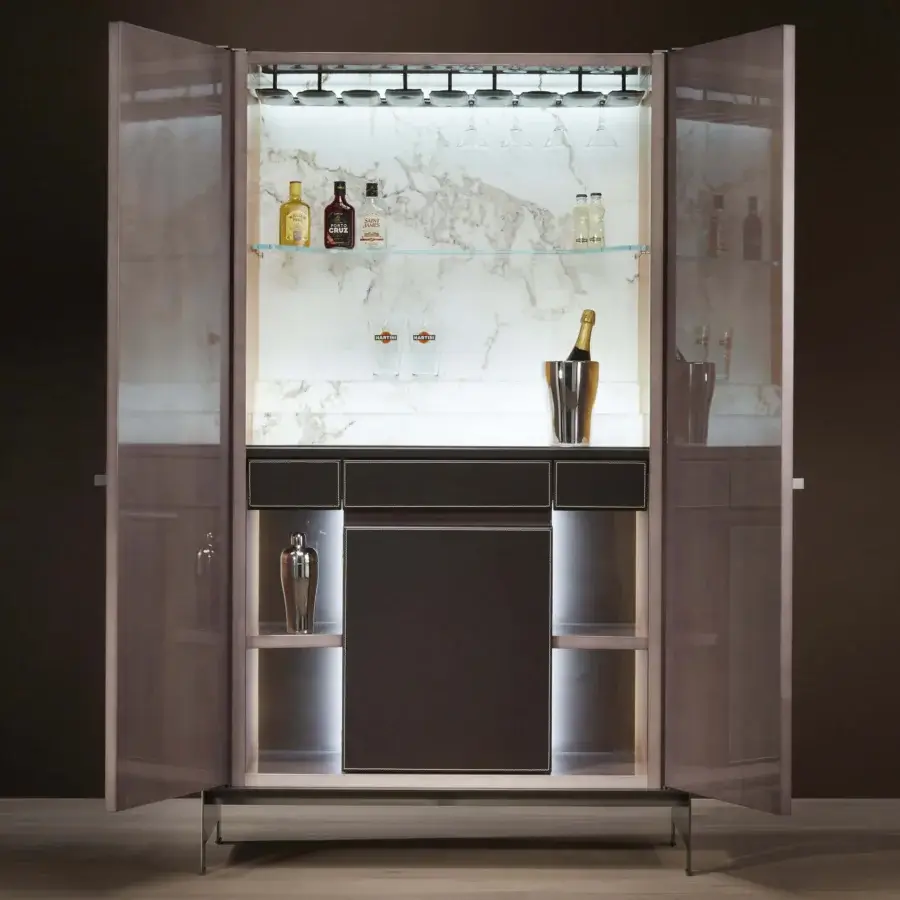 Exceptional Bellavista Him bar unit crafted with European woods, saddle-leather paneling and copper sheets, boasting a glossy finish