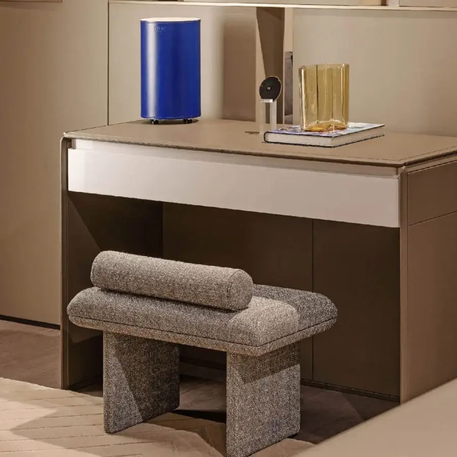 Distinguished Turri Zero ottoman with gray tweed-like textile upholstery and clean straight lines for enhanced sitting comfort