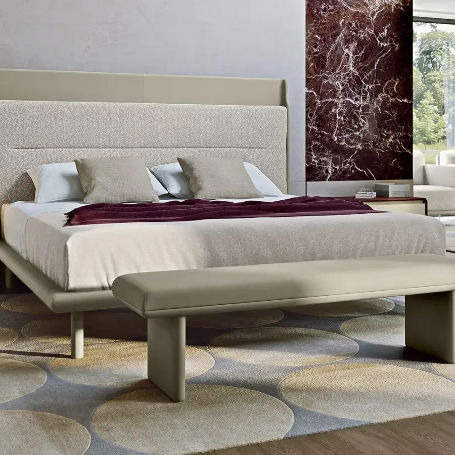 Exceptional Turri Zero bench upholstered in light taupe fabric with a smooth matte finish