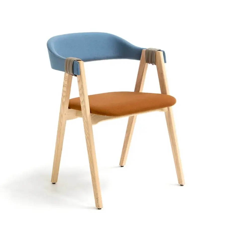Exceptional Moroso Mathilda armchair with ash wood structure, warm brown seat and light blue fabric backrest with gray textile arms