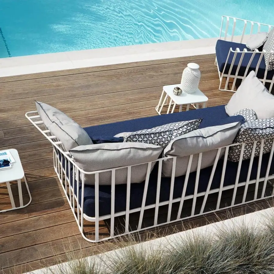 Exceptional Roberti Rattan Hamptons Graphics lounge chair with navy textile and light gray cushions crafted in powder coated aluminum